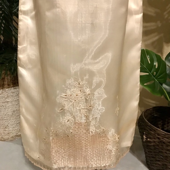 Beautiful Cream Beige Kimona Gown with matching Alampay, 3 pcs. Ma. Clara Style - Picture 9 of 16